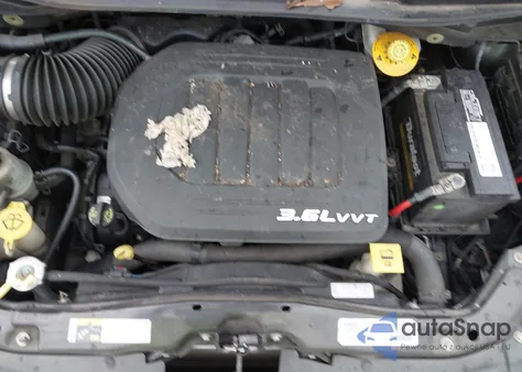 2015 Chrysler Town & Country Touring L z USA, uszkodzony, nr VIN 2C4RC1CG1FR563277